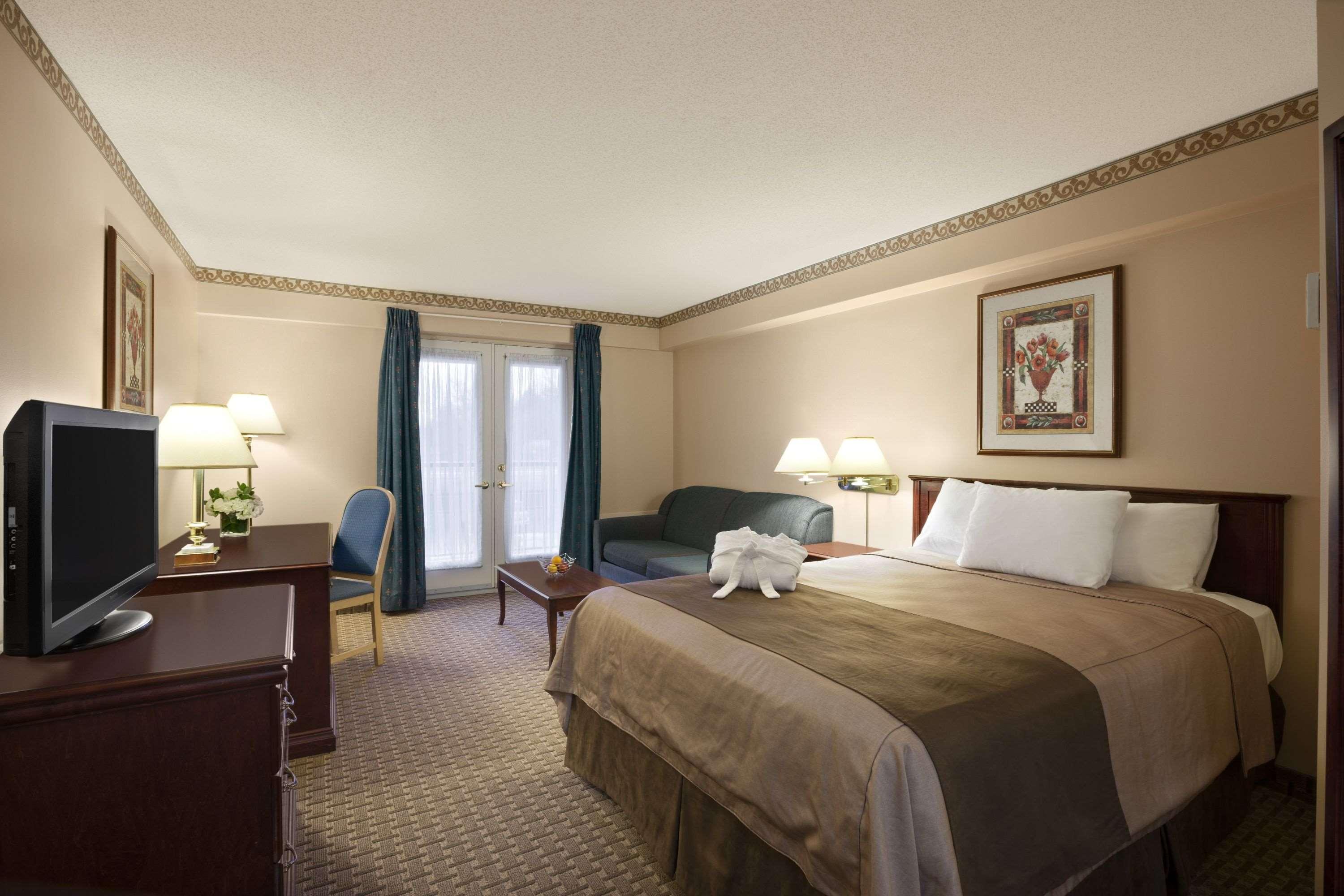Travelodge By Wyndham Ottawa West Eksteriør billede