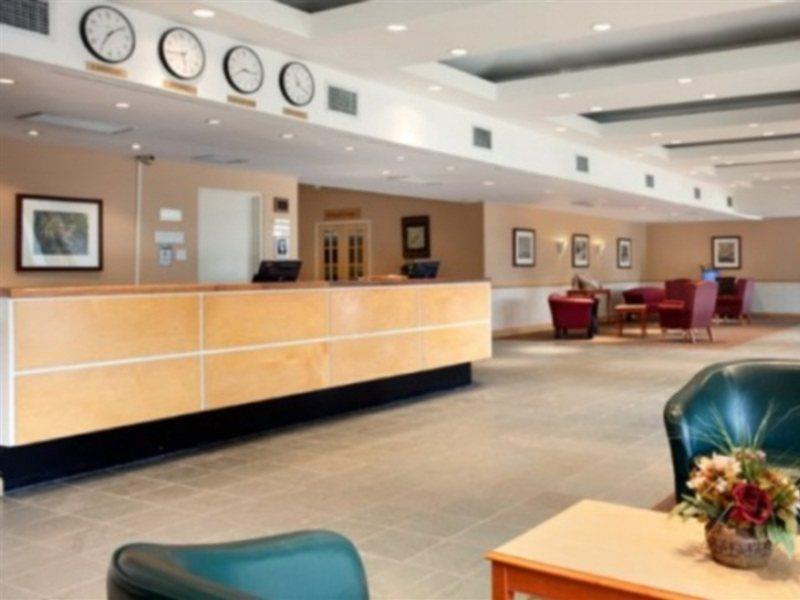 Travelodge By Wyndham Ottawa West Eksteriør billede