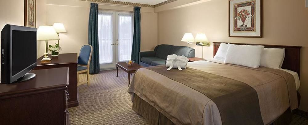 Travelodge By Wyndham Ottawa West Eksteriør billede